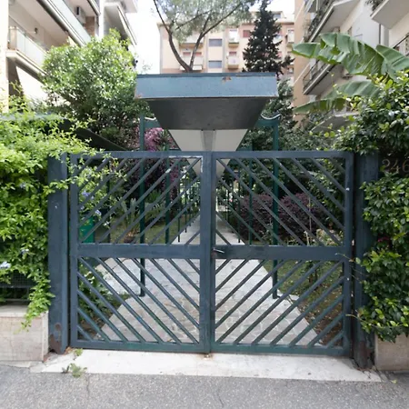 Διαμέρισμα Via Conca D'oro Adiacente Fermata Della Metro B *